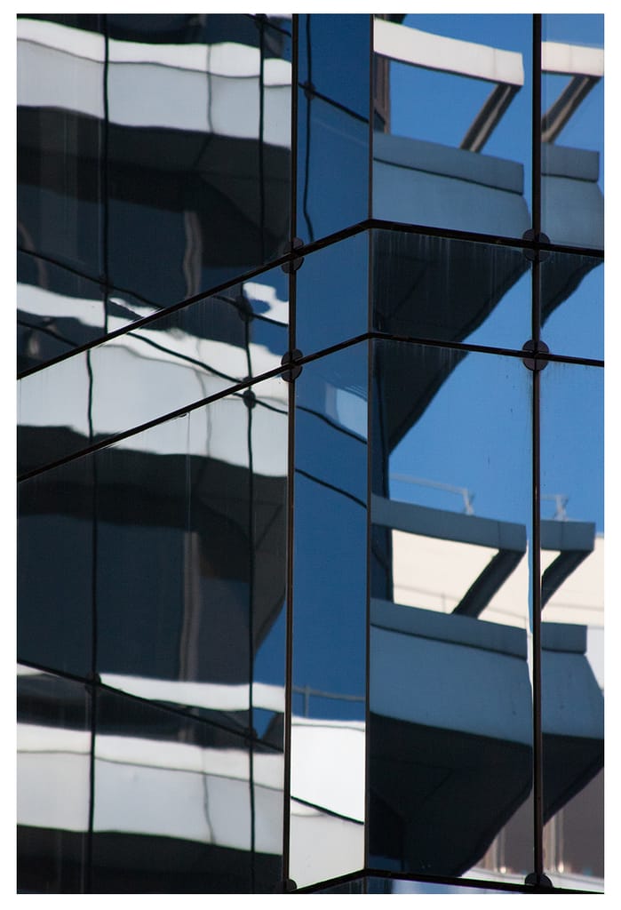 iMAGIES URBAINES Blue Reflections Serie Photo Bleu#12