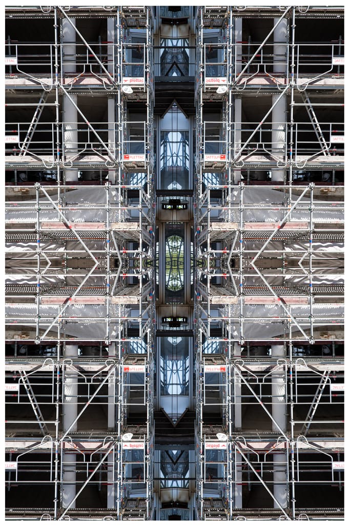 iMAGIES URBAINES Paintings Under Construction/Scaffolding Serie Photo Composition sur échafaudage #12