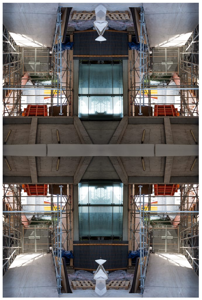 iMAGIES URBAINES Paintings Under Construction/Scaffolding Serie Photo Composition sur échafaudage #13